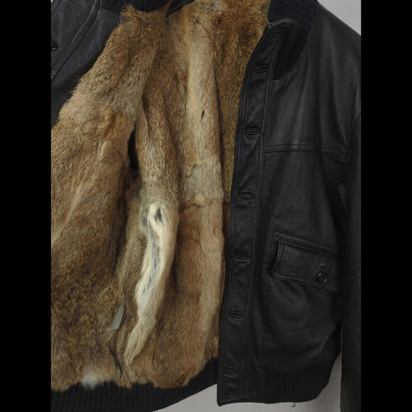 [SOLD] TOM FORD Men's Sz US L Black Fur Lined Leather Bomber Jacket Italy - Picture 8 of 10